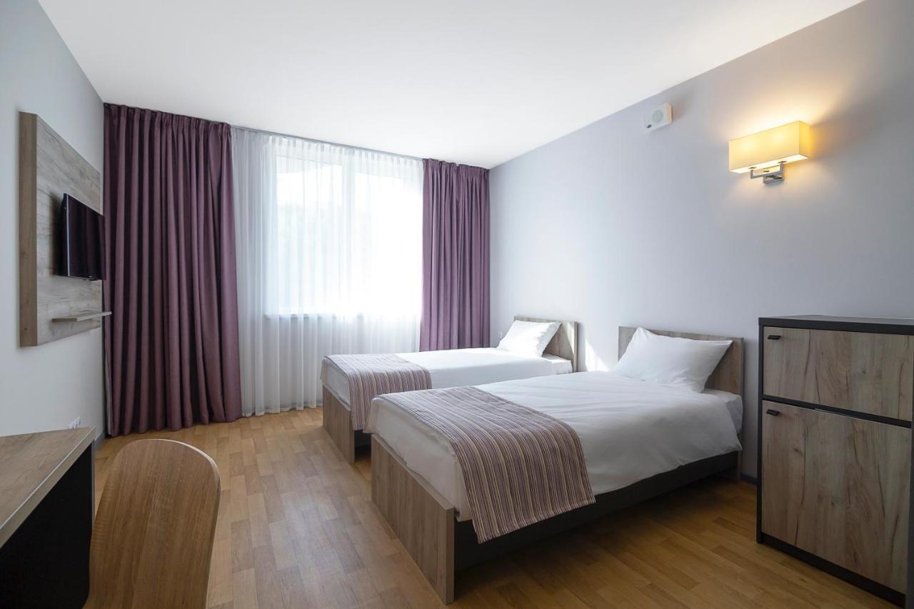 Favor Sport Hotel Kyiv Exterior foto